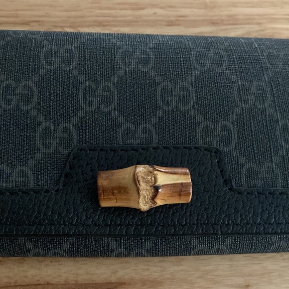 COPY - Wallet - Picture 3 of 10